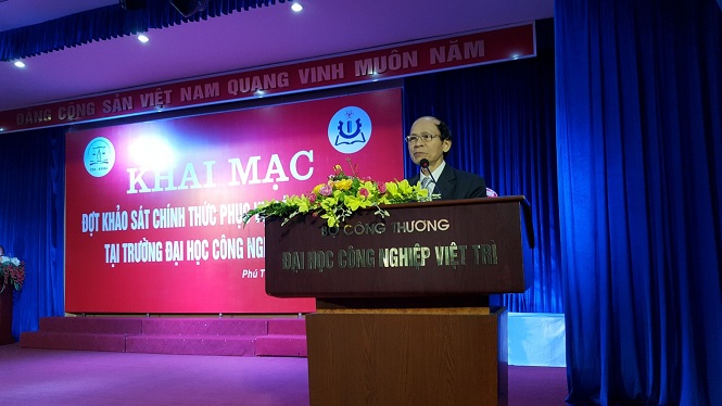 Chánh Văn phòng TT KĐCLGD - HH CTĐHCĐVN phát biểu tại lễ khai mạc phục vụ ĐGN Trường ĐH Công Nghiệp Việt Trì