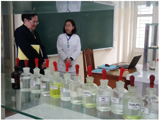 The review team visited Labs and interviewed staff of Viet Tri University of Industry