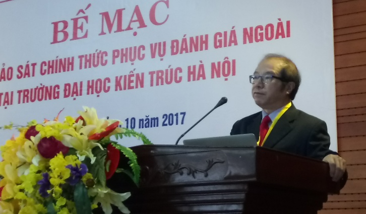 Prof. Dr. Science. Banh Tien Long - Head of the Evaluation Delegation spoke at the Closing Ceremony of the KSCT round to serve the Evaluation of Hanoi University of Architecture