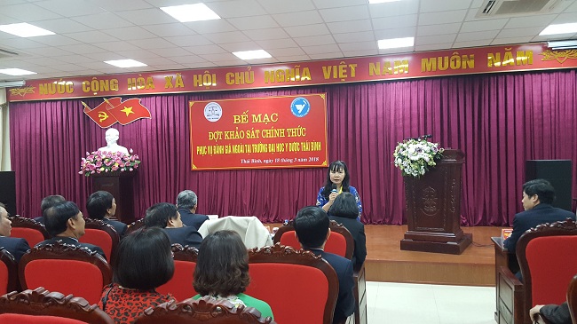 Associate Professor, PhD. Nguyen Phuong Nga, Director of the Center for Quality Testing of Education, spoke at the Closing Ceremony of the KSCT round to serve the evaluation of Thai Binh University of Medicine and Pharmacy.