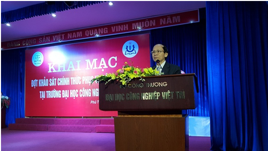 Ông Nguyễn Anh Tuấn - Chánh Văn phòng Trung tâm KĐCLGD công bố quyết định thành lập Đoàn Đánh giá ngoài 