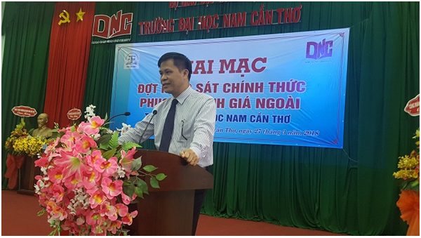 TS. Lê Mỹ Phongphát biểu ý kiếntại Lễ Khai mạc đợt KSCT phục vụ ĐGN Trường Đại học Nam Cần Thơ